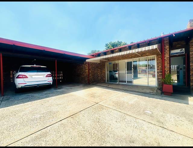 475M² MEDICAL SUITE TO LET IN ALBERTON NORTH
